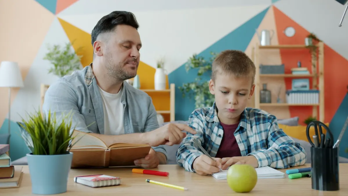 Droits du salarié parent : absence et retard pour la rentrée scolaire