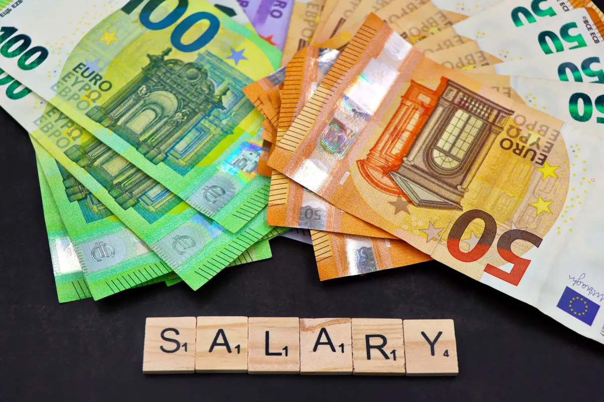 Salaire d’un chargé de recrutement en 2026 : grille, évolution et facteurs clés